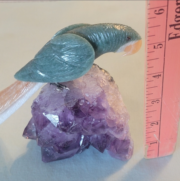 GORGEOUS AMETHYST AND NATURAL GEMSTONES BIRD. - Picture 6 of 11